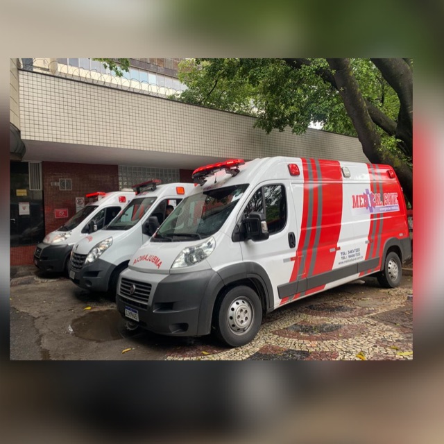 Ambulâncias da Medical Save na sede, em Belo Horizonte